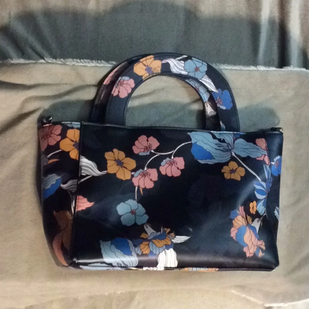 Who when wear purse